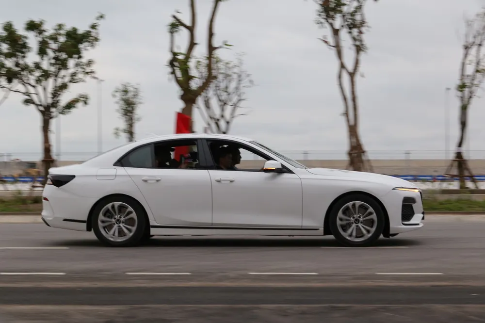 Những người đầu tiên lái thử xe VinFast nói gì? ảnh 3