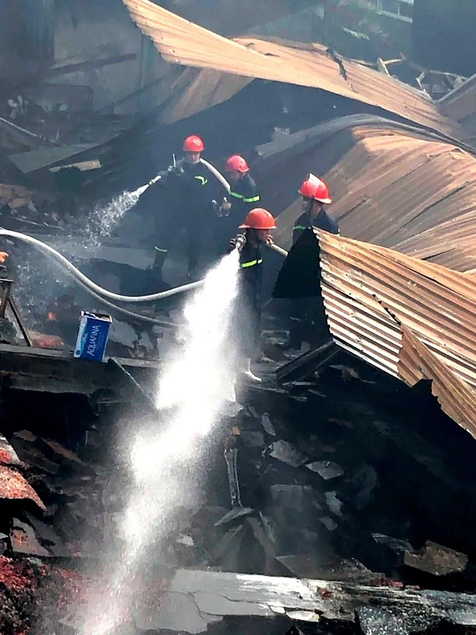 Cháy lớn gia tăng ảnh 1