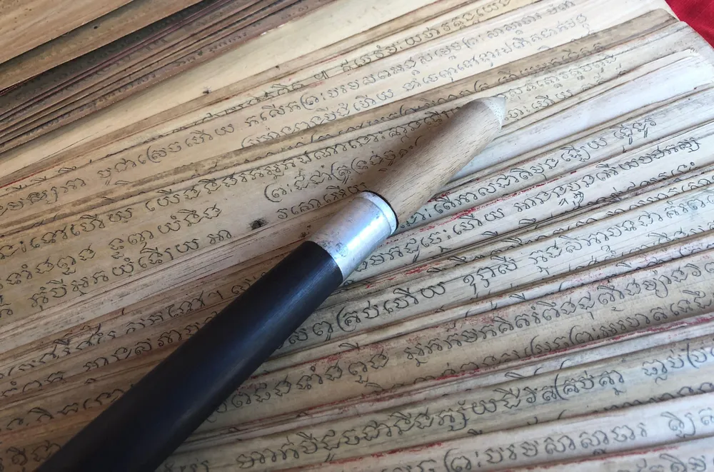 Đi tìm truyền nhân viết kinh Phật trên lá buông ảnh 2