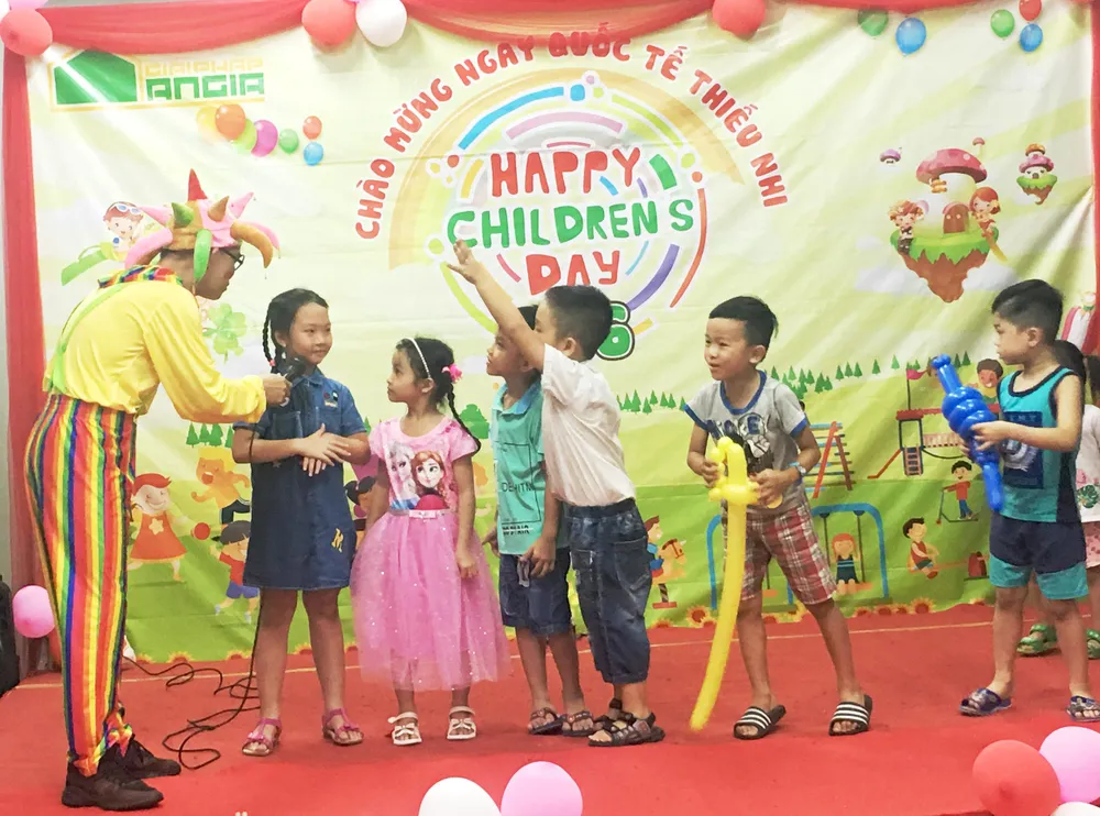 Nơi chan hòa tình thân ái ảnh 1