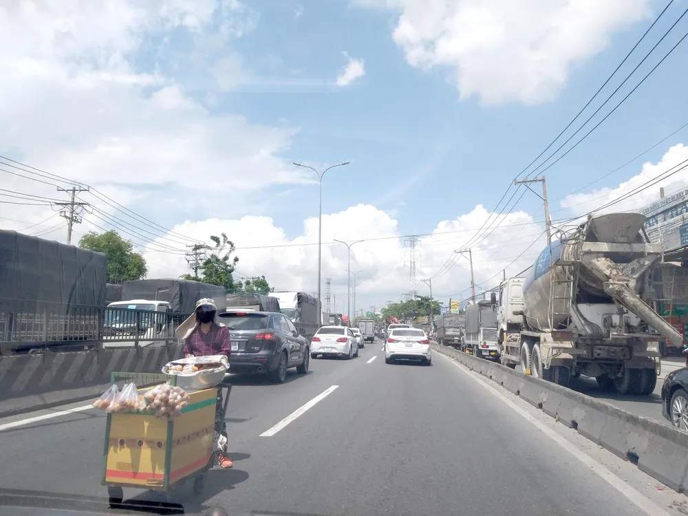 Lập lại trật tự, an toàn giao thông ảnh 1