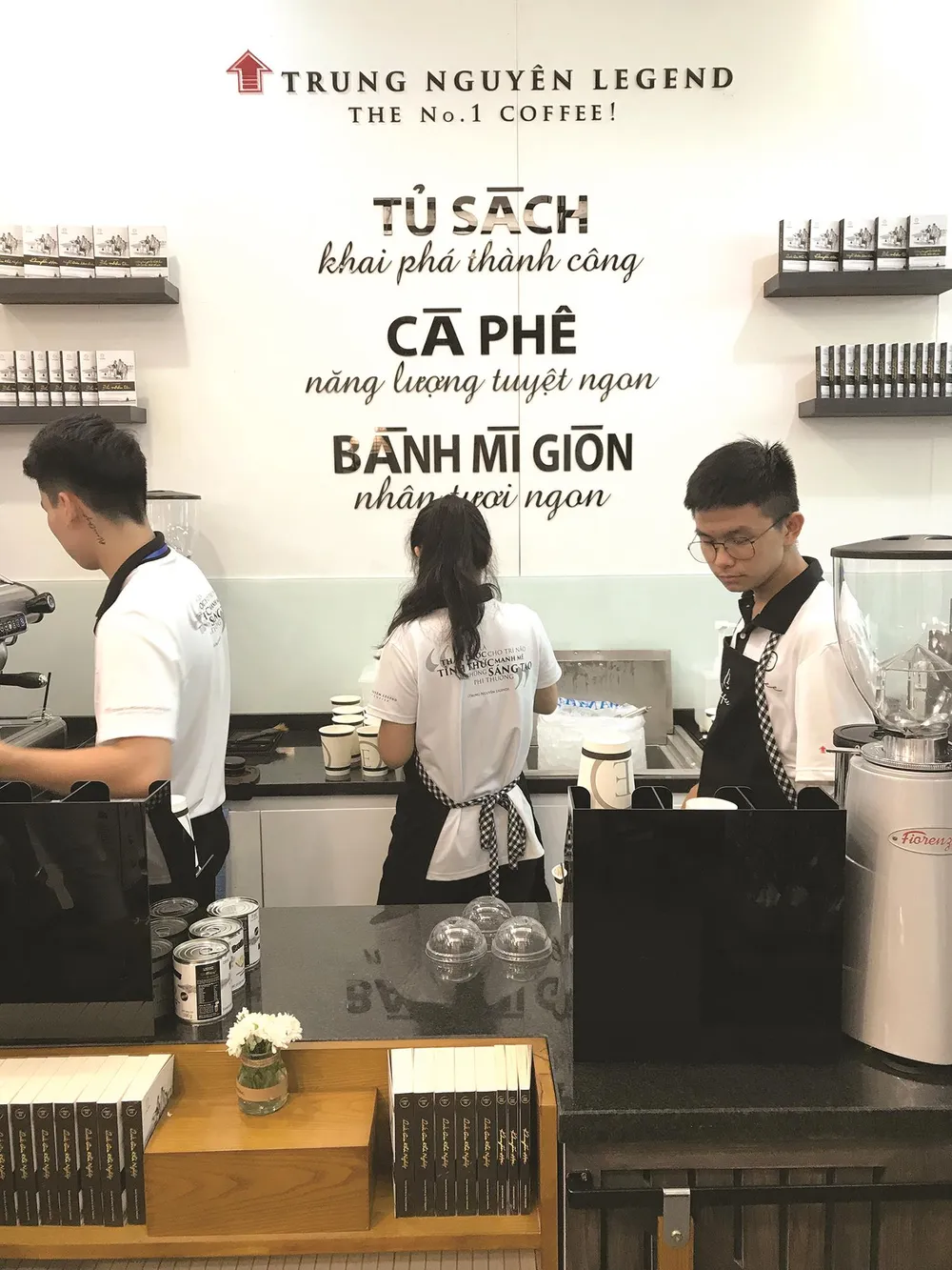 Trung Nguyên Legend ra mắt hệ thống cửa hàng E-Coffee ảnh 1