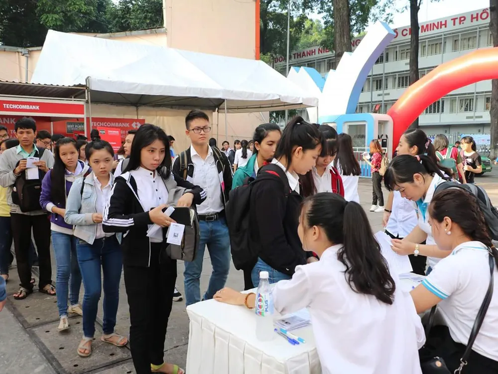 Định hướng cho con vào đời ảnh 1