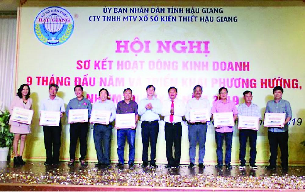 Công ty XSKT Hậu Giang sơ kết công tác 9 tháng đầu năm và phương hướng nhiệm vụ quý IV năm 2019 ảnh 3