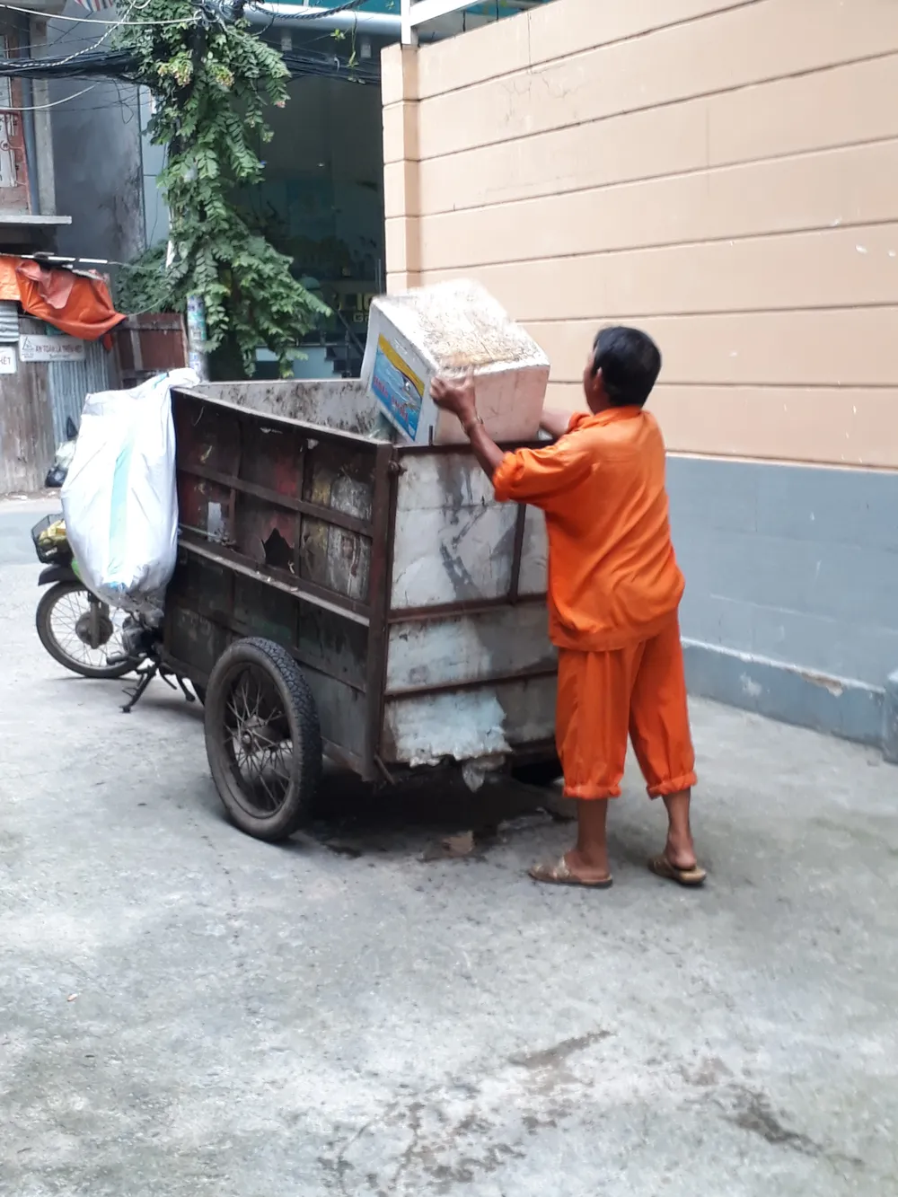 Gỡ vướng trong việc phân loại rác ảnh 1