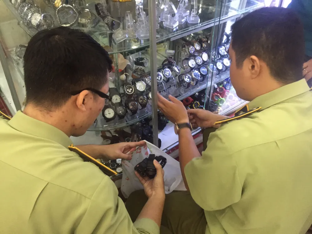 Doanh nghiệp FDI tìm cách ngăn chặn hàng giả ảnh 1