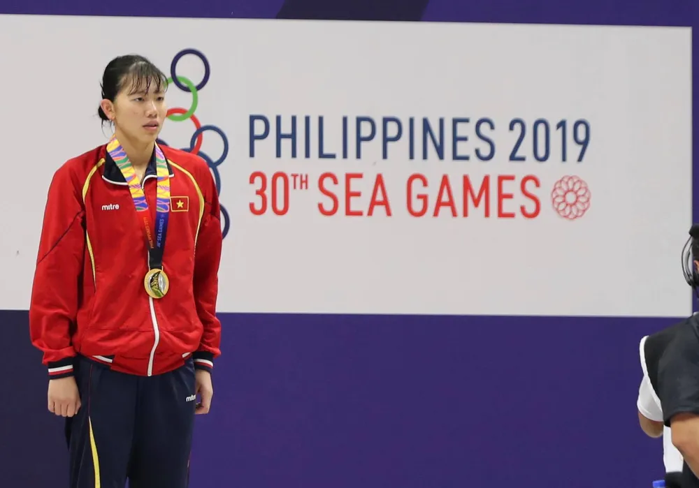 Ánh Viên khiêm tốn về mình, kình ngư Malaysia suy sụp vì Huy Hoàng ảnh 2