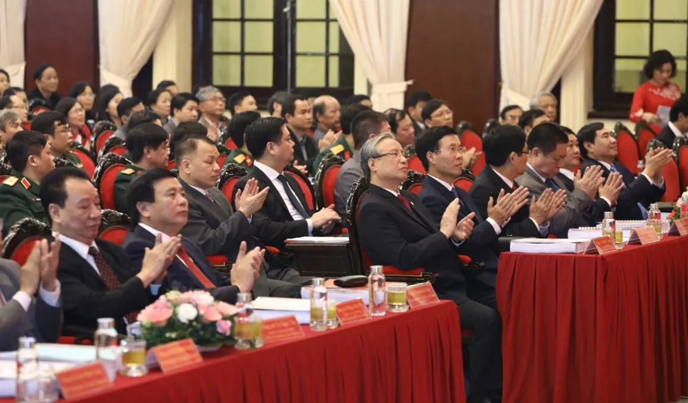 Đảng được tôi luyện, thử thách và không ngừng trưởng thành ảnh 2