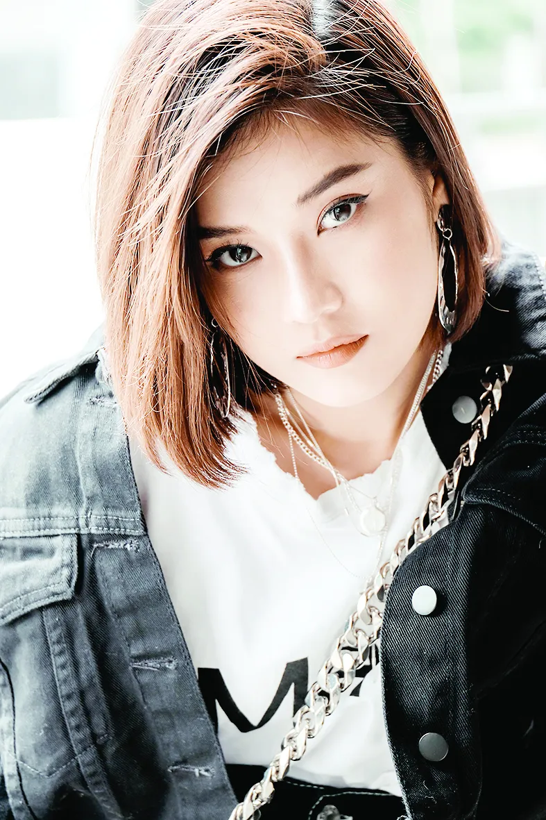 Gặp gỡ 4 nghệ sĩ trẻ được lòng khán giả nhất năm 2019 ảnh 2