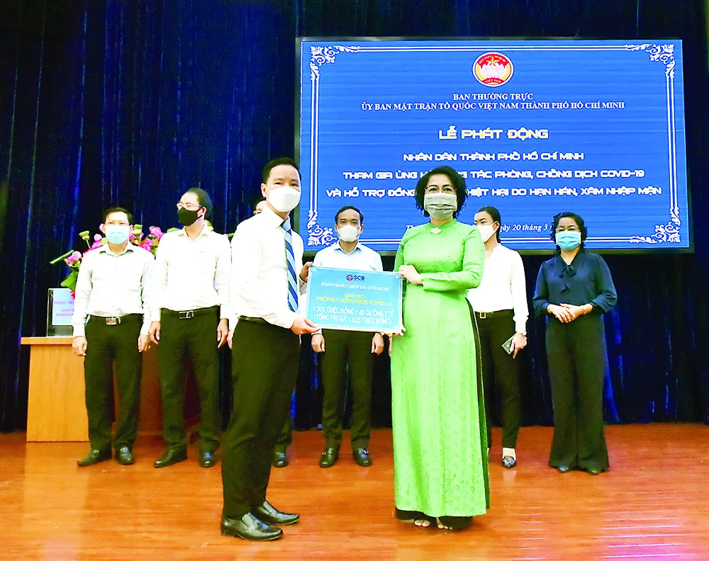 Cán bộ nhân viên SCB tặng 100 giường y tế và 1,3 tỷ đồng chung tay chống dịch bệnh COVID-19 ảnh 4