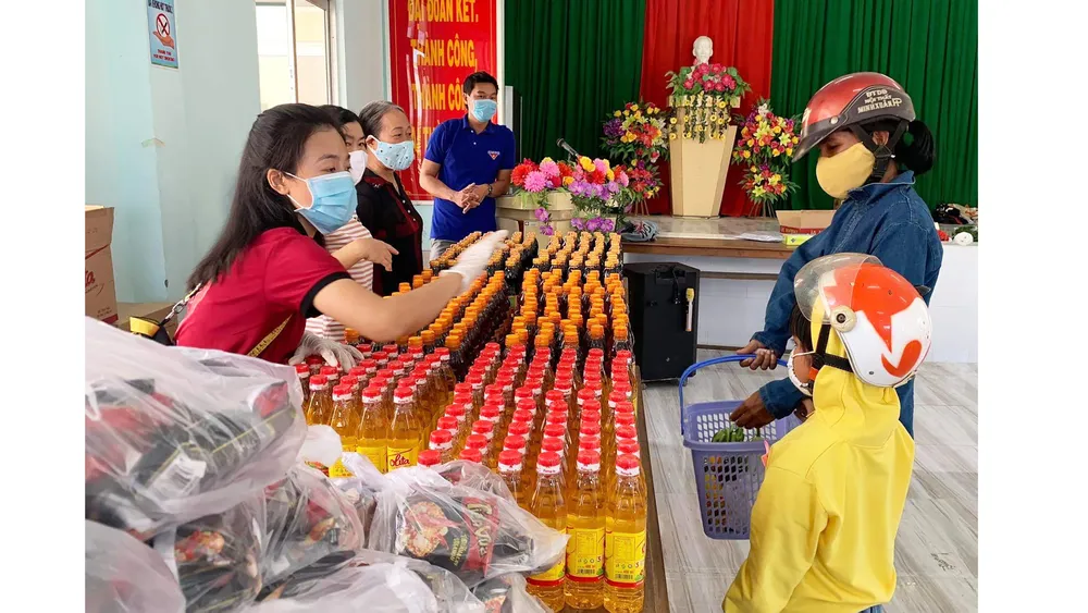 Tạp hóa 2.000 đồng ảnh 1