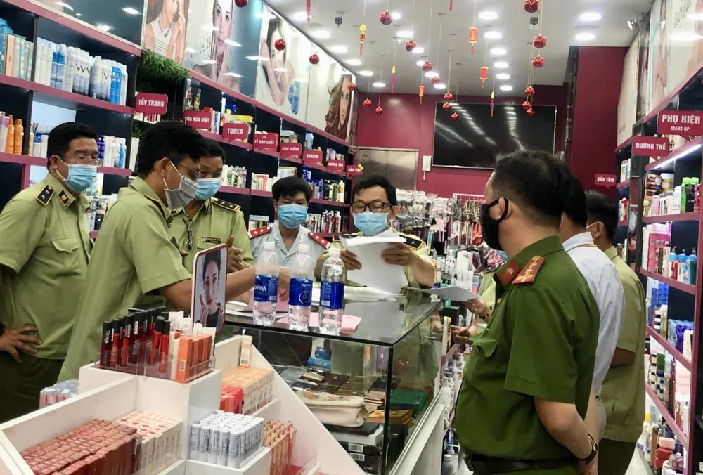 Lực lượng liên ngành chức năng tăng cường chống gian lận thương mại ảnh 1