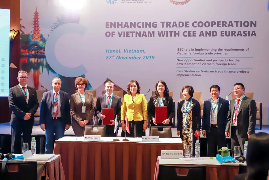 Agribank 2019 – duy trì vị thế dẫn đầu trong hoạt động kinh doanh đối ngoại ảnh 2