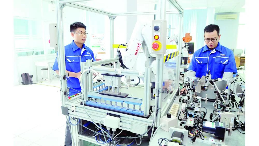 Thành phố mang tên Bác vì cả nước, cùng cả nước ảnh 1