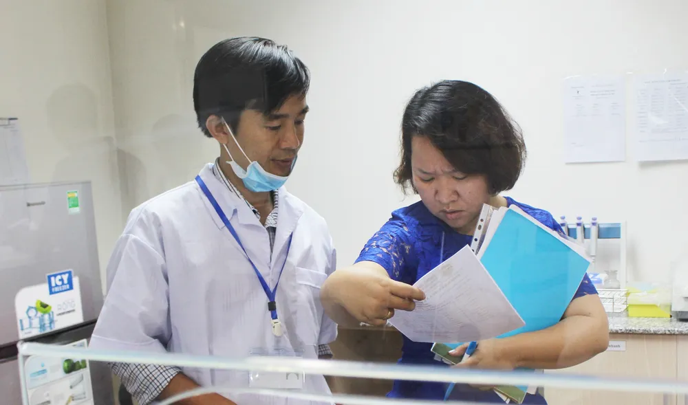 Xử lý vi phạm y tế qua “app” ảnh 1