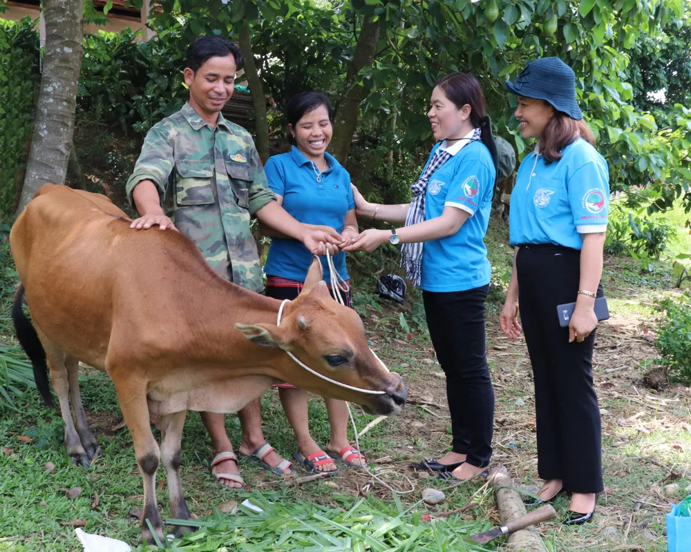 Thực hiện giấc mơ của phụ nữ biên cương ảnh 1