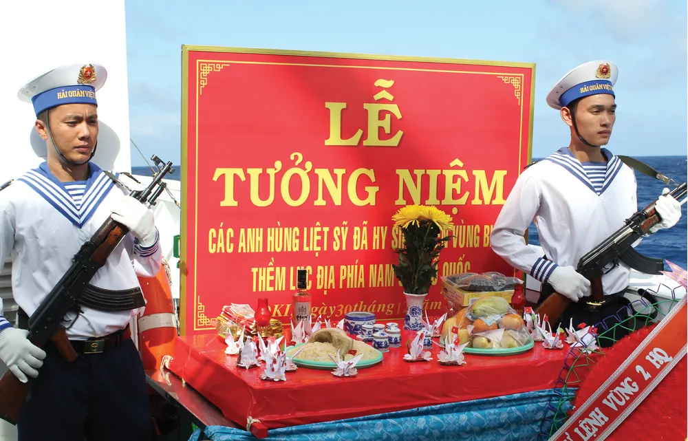 Tri ân các Anh hùng liệt sĩ ảnh 2