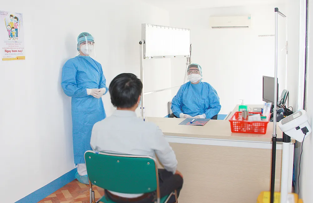 Sẵn sàng ứng phó với diễn biến phức tạp của Covid-19 ảnh 1