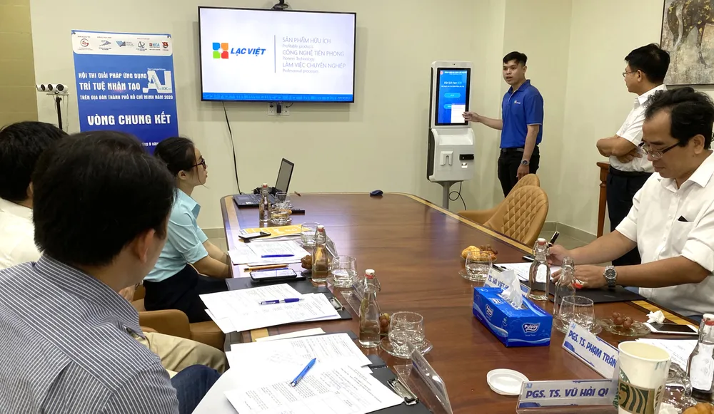 Phó Chủ tịch UBND TPHCM Dương Anh Đức: TPHCM chạm đến những tiền đề ứng dụng AI ảnh 2