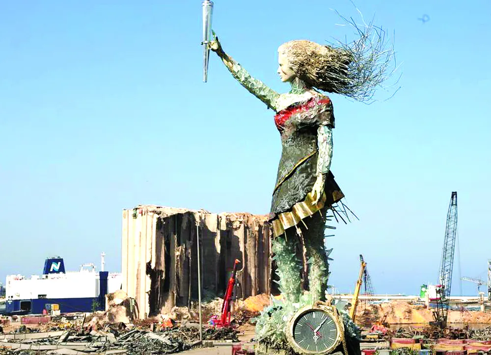 Trỗi dậy từ đổ nát