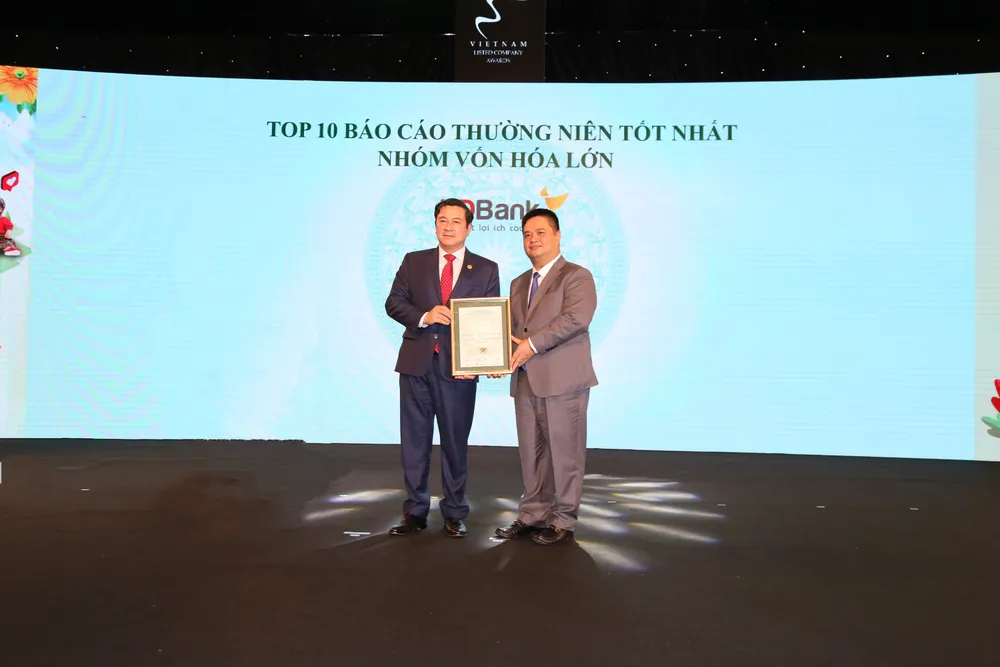 HDBank tiếp tục được vinh danh doanh nghiệp có báo cáo thường niên xuất sắc trên sàn chứng khoán ảnh 1