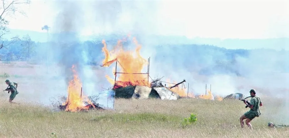 Luyện binh ứng chiến ảnh 6