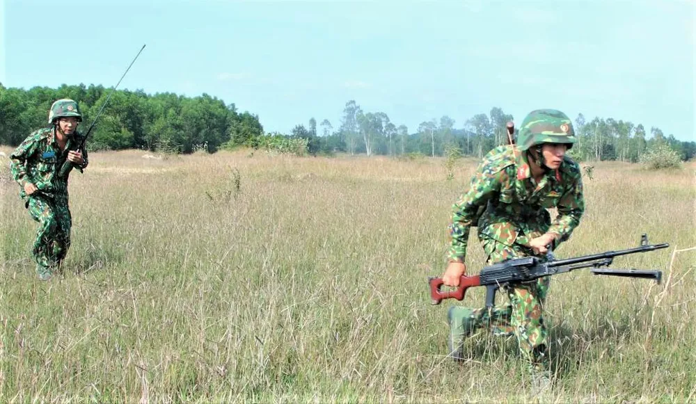 Luyện binh ứng chiến ảnh 7