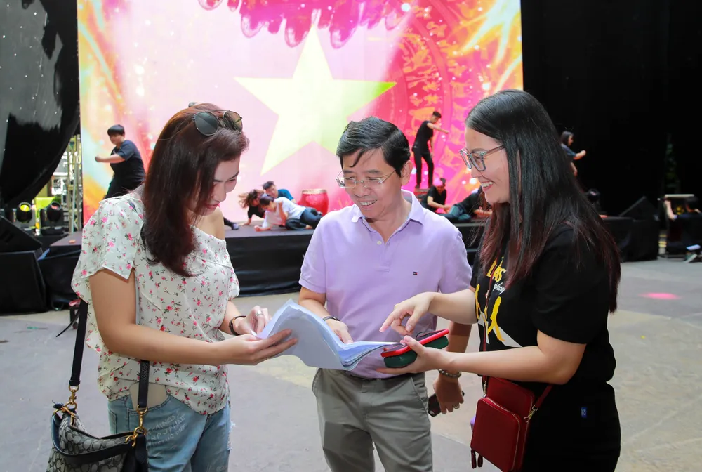 Lễ trao giải Quả bóng vàng Việt Nam 2020 rộn ràng trước giờ G ảnh 8