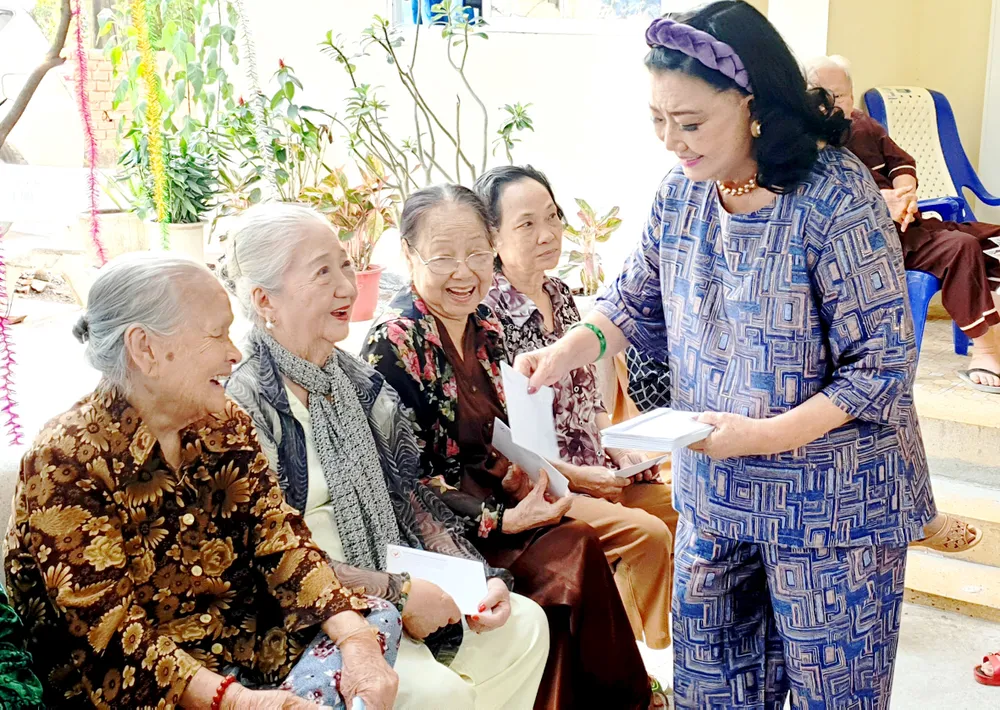 Làm nghệ thuật tử tế ảnh 1