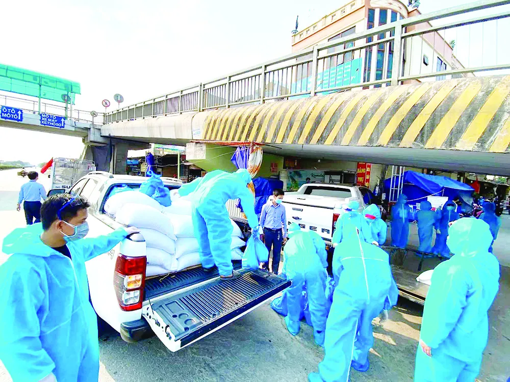 Hòa Bình ủng hộ 30 tấn gạo, chung tay xây dựng cây ATM gạo giúp đỡ đồng bào tại Hải Dương ảnh 2