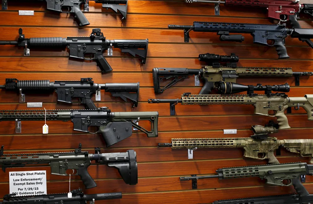 Một cửa hàng bán súng tại Mỹ. Ảnh: WALL STREET JOURNAL