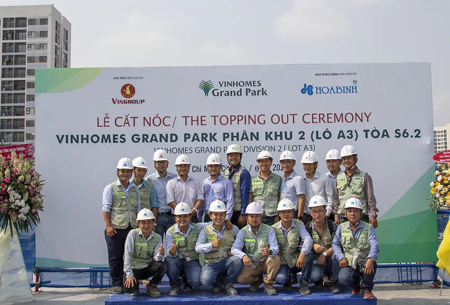 Cất nóc tòa S6.2 và S6.3 Phân khu 2, Vinhomes Grand Park vượt tiến độ ảnh 1