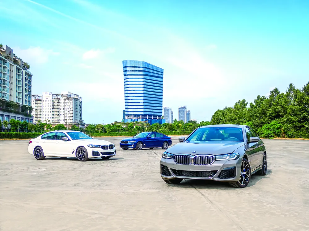 BMW 5 Series mới chính thức ra mắt tại Việt Nam: Thay đổi để dẫn đầu 