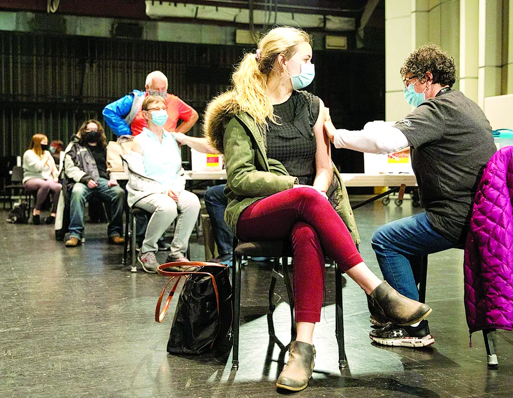 Hơn 1 tỷ liều vaccine Covid-19 được sử dụng  ảnh 1