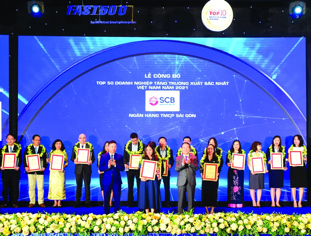 SCB vào Tốp 50 doanh nghiệp tăng trưởng xuất sắc nhất Việt Nam năm 2021