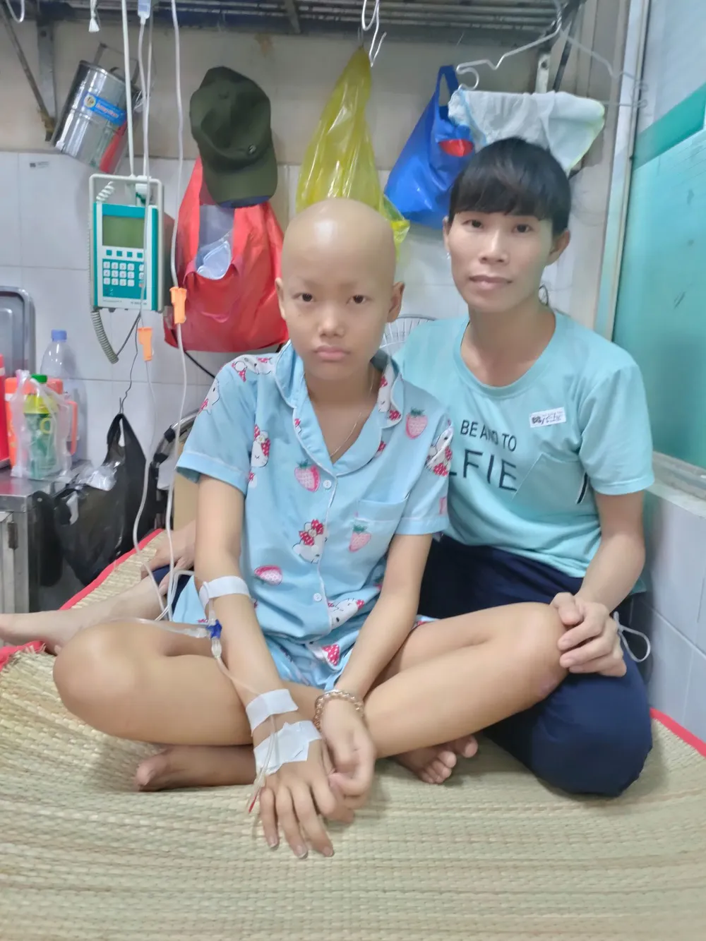 Nhà nghèo, con bị ung thư di căn ảnh 1