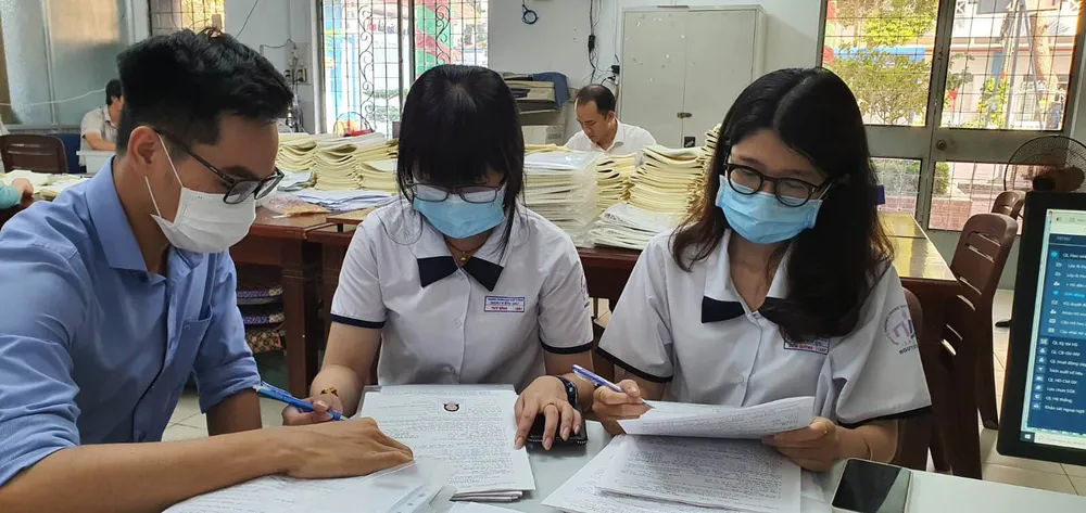 Thi tốt nghiệp THPT năm 2021: Không xáo trộn nhiều vì dịch Covid-19 ảnh 1