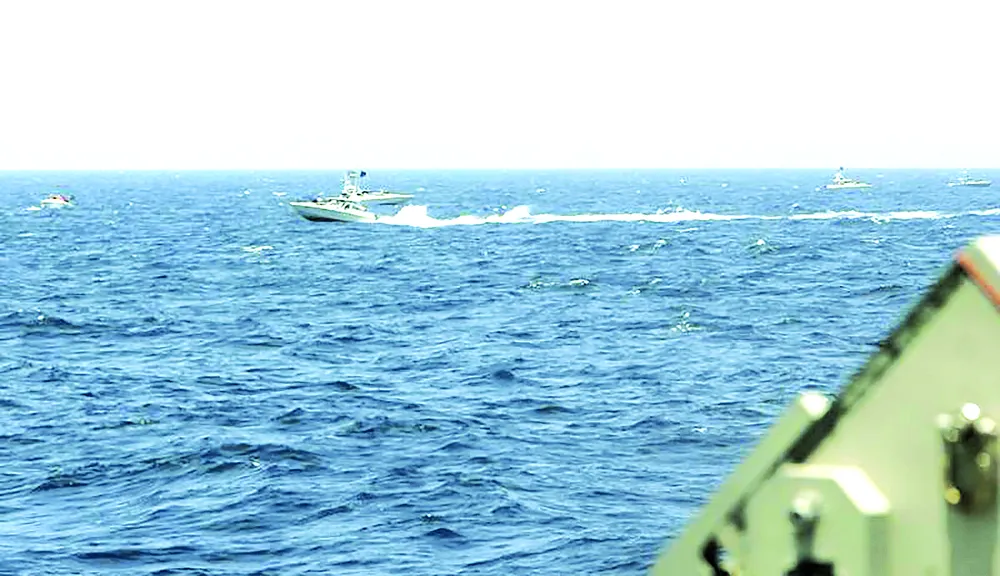 Mỹ và Iran lại xung đột trên biển ảnh 1