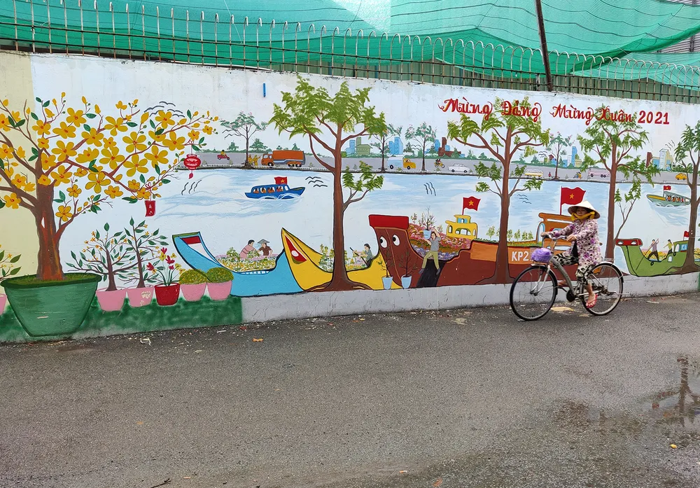 Bích họa trong phố ảnh 1