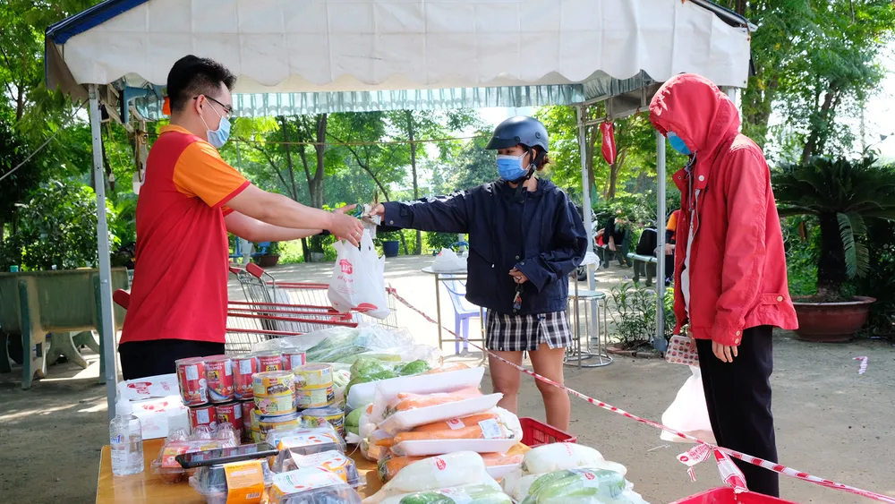 Chia sẻ và thích nghi ảnh 1