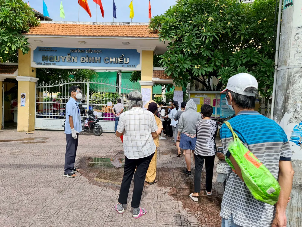 TPHCM: Triển khai 75 điểm bán hàng lưu động với 84 lượt xe ảnh 3