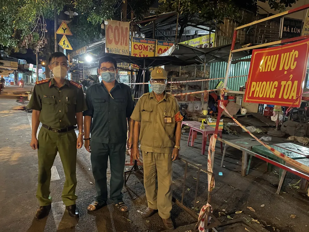 Người lính chữa cháy trong mùa dịch ảnh 1