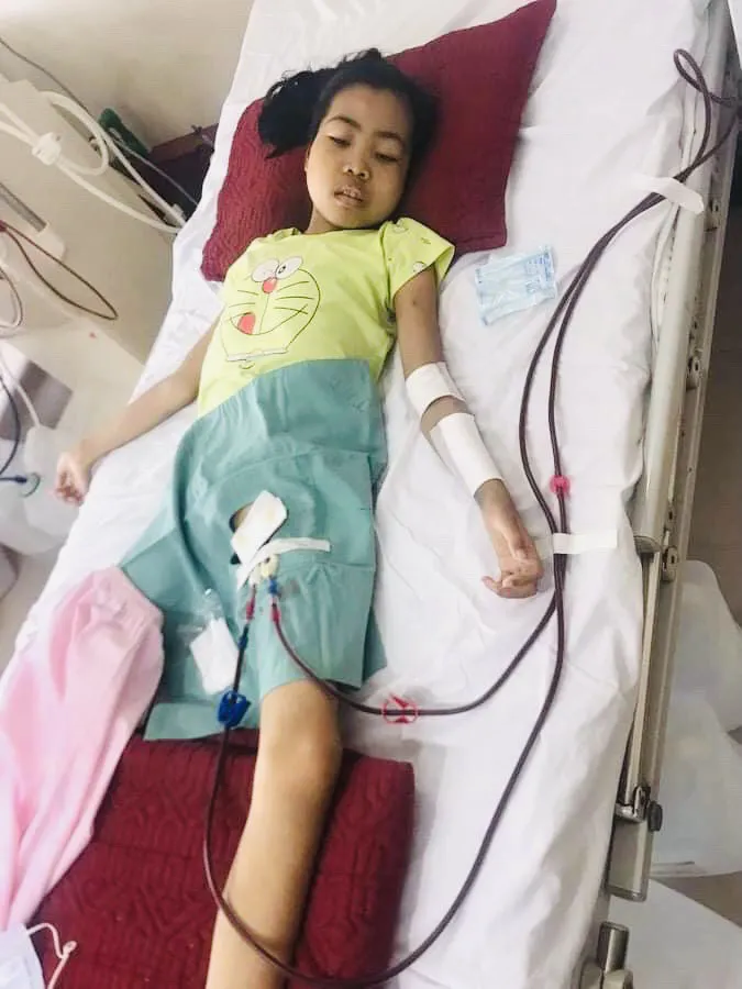 Gia đình có 2 con bệnh nặng ảnh 1