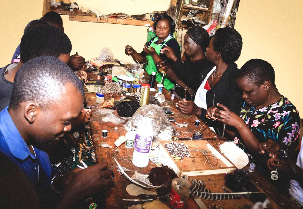 Hồi sinh nghệ thuật làm ruồi câu cá  ảnh 1