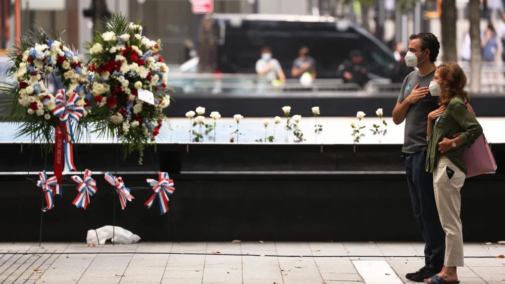 Tưởng niệm các nạn nhân vụ khủng bố 11-9 ở Manhattan, New York