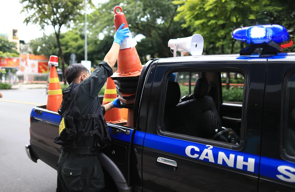 Từ 11 giờ hôm nay 30-9, các chốt kiểm soát nội thành TPHCM được tháo dỡ  ảnh 3