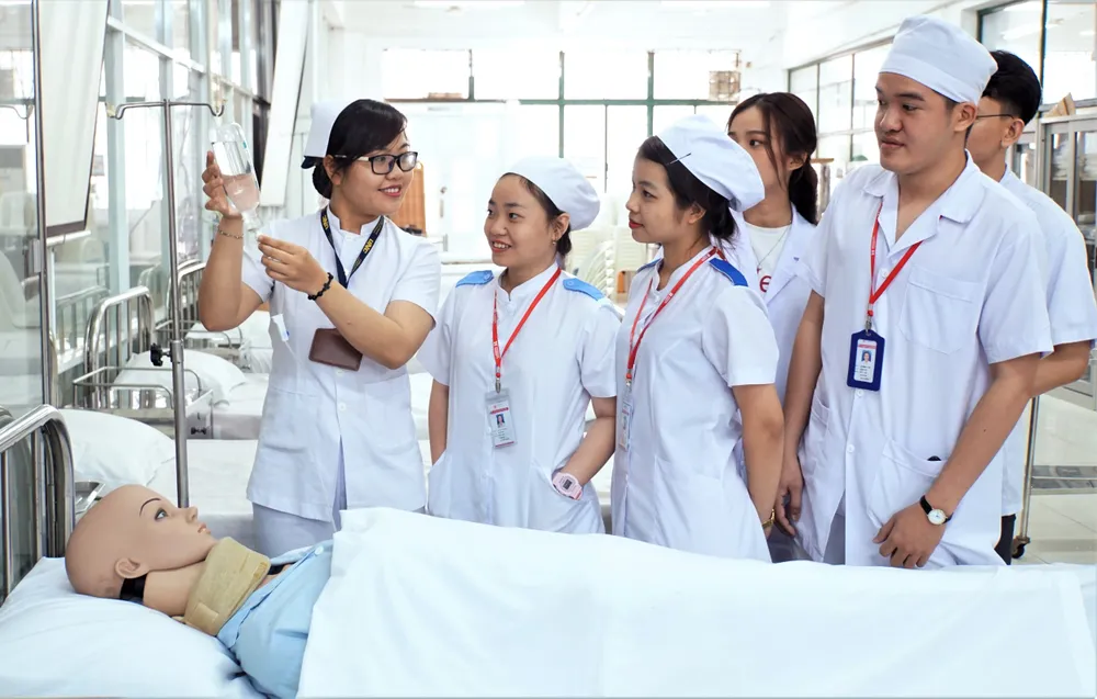 Thách thức khi đầu tư giáo dục đại học - Bài 2:  Nhà đầu tư phải có tầm nhìn dài hạn ảnh 1