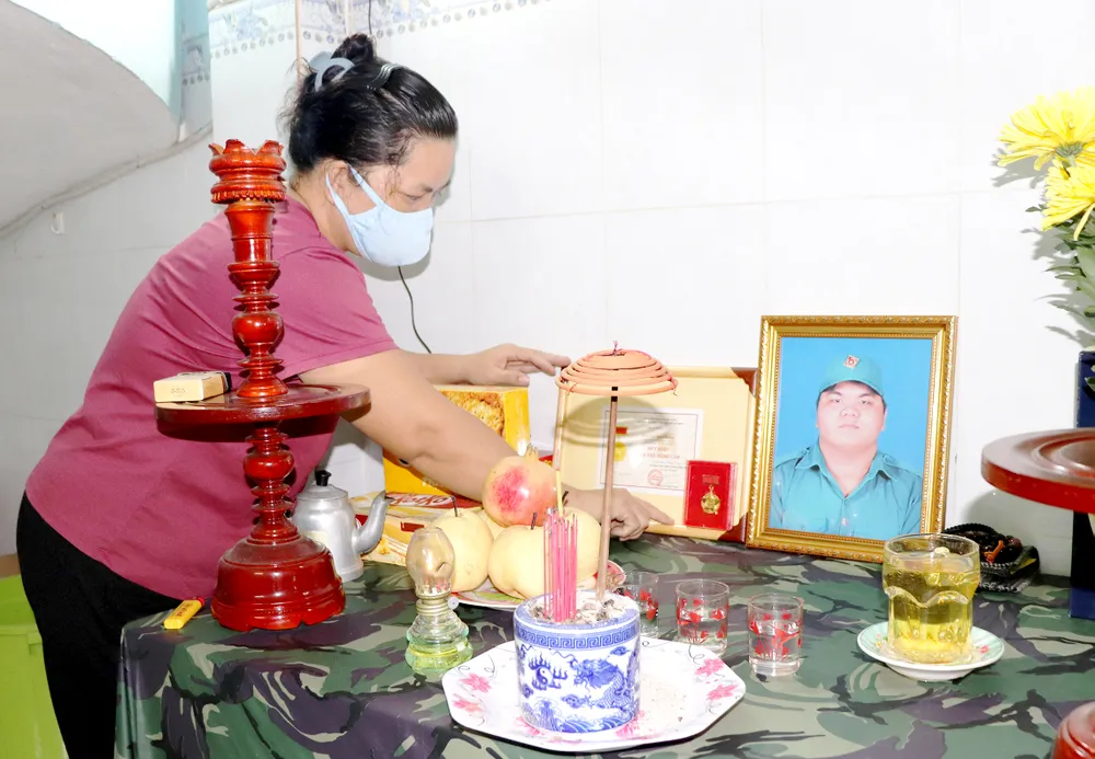 Thưa ba mẹ, con đi! ảnh 1