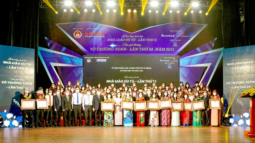 Tri ân những đóa hoa thầm lặng ảnh 1