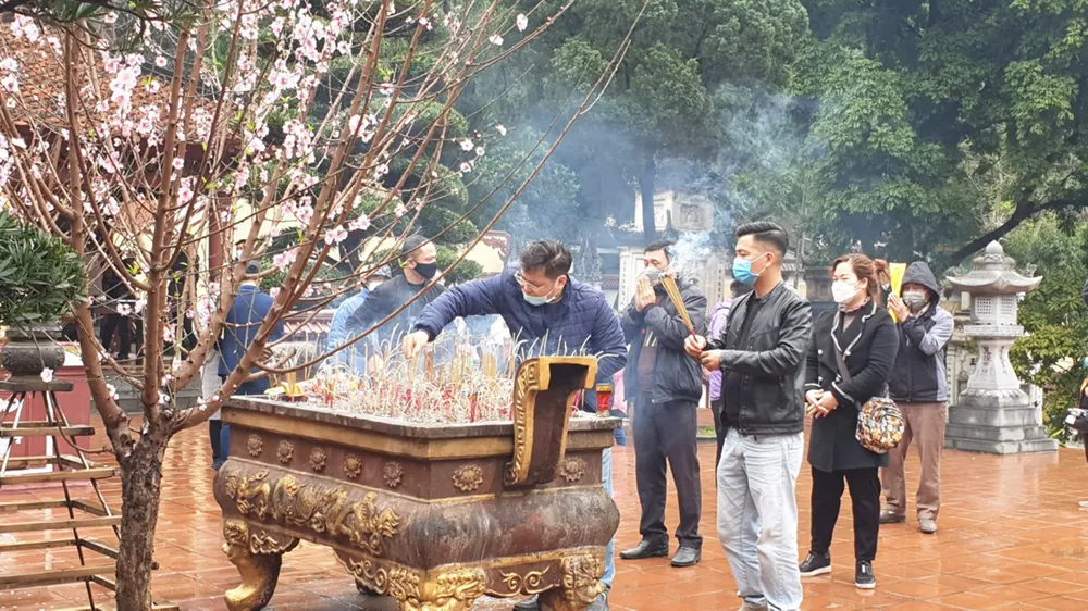 Vì một mùa lễ hội xuân bình yên ảnh 1